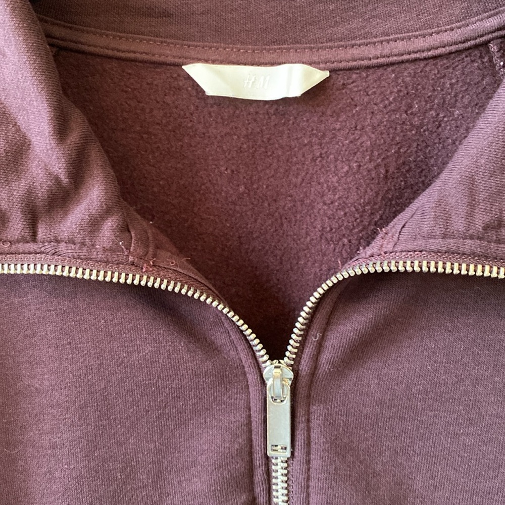 H&M Sweatshirt - Picture 3 of 5